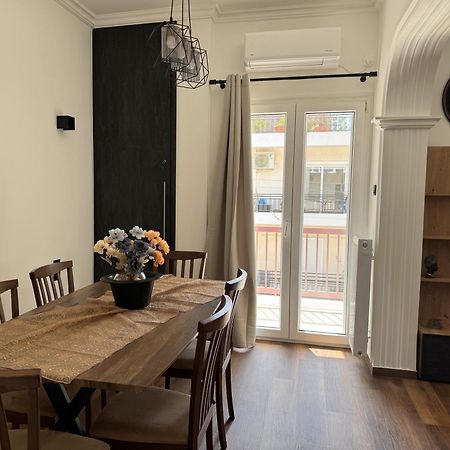 Navaro Apartments パトラ エクステリア 写真